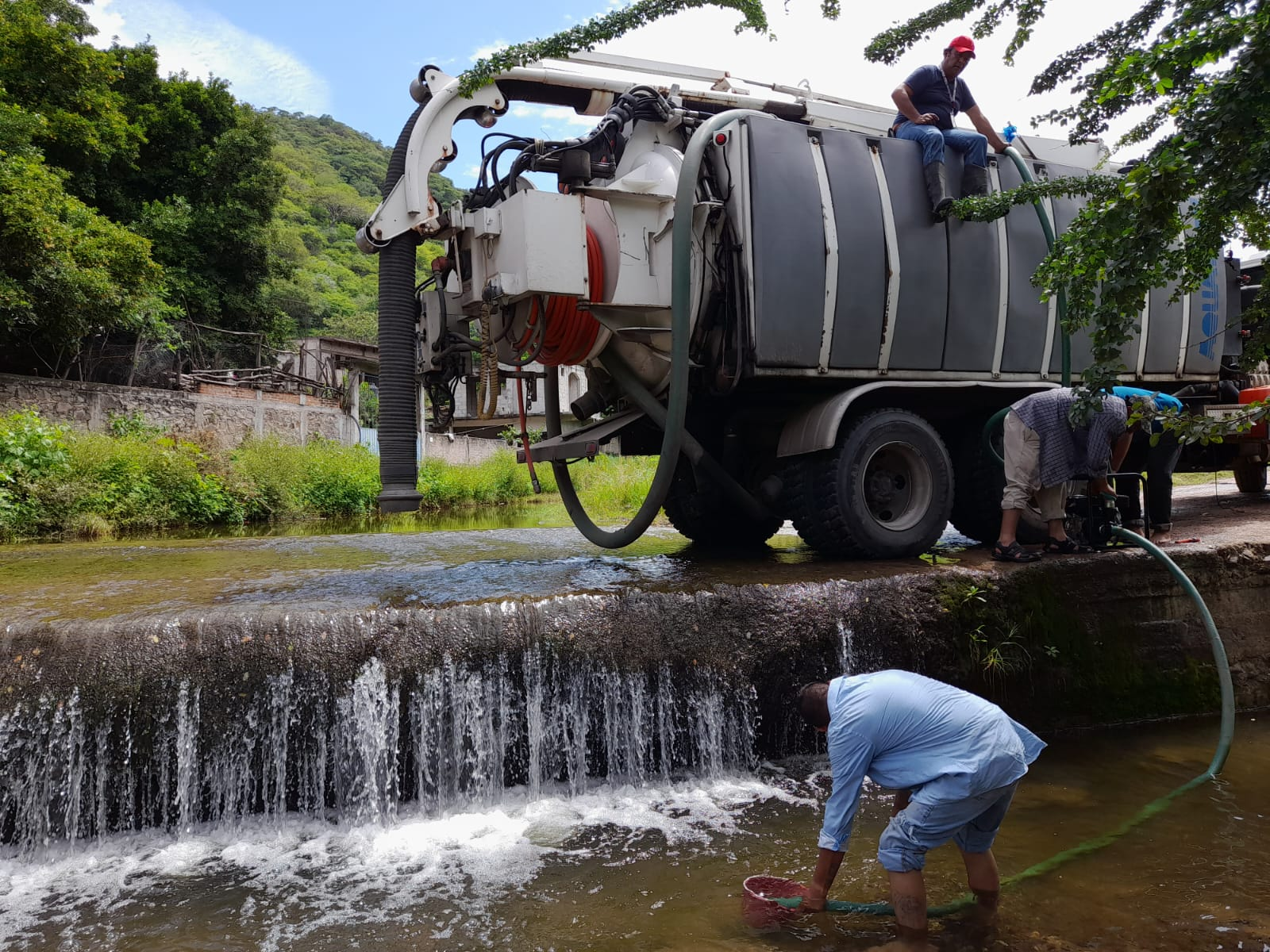 Traslado de aguas residuales en puebla